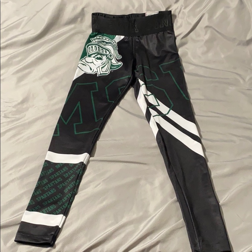 Brand NWT MSU PINK Collegiate leggings size XS